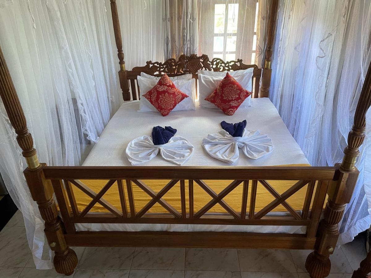 Flamingo Guest House Unawatuna Exterior photo