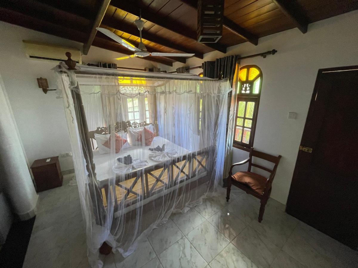 Flamingo Guest House Unawatuna Exterior photo