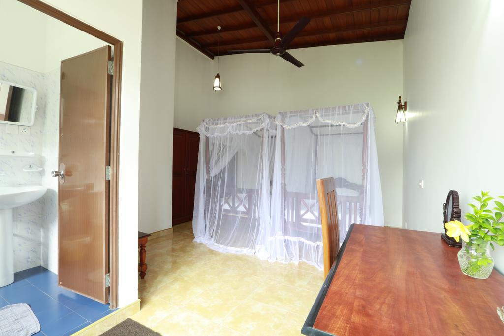 Flamingo Guest House Unawatuna Exterior photo